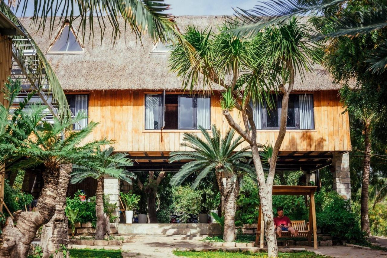 Villa Dao Hoa Vang Cam Ranh - Venuestay Εξωτερικό φωτογραφία